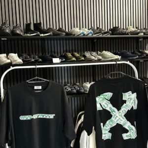 Off-White T-shirt