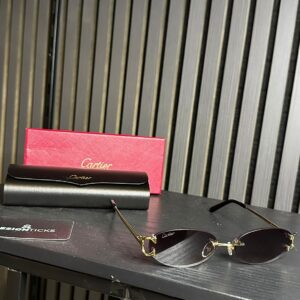Cartier Goud Met Zwart Ronde Glazen