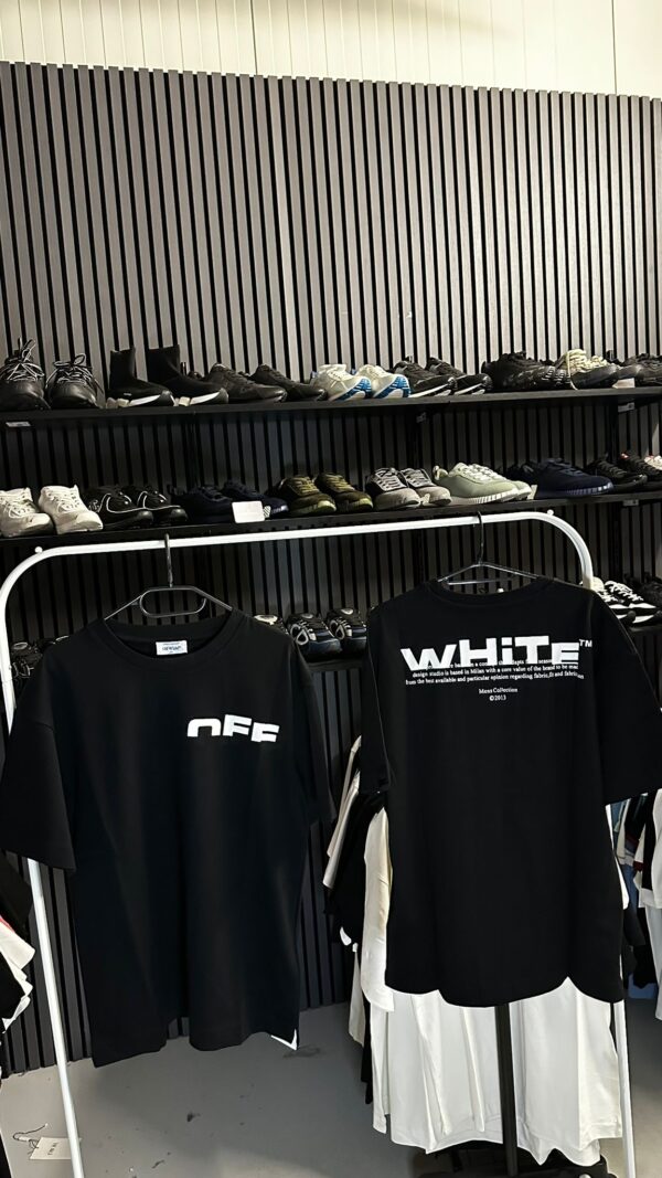 Off-White T-shirt