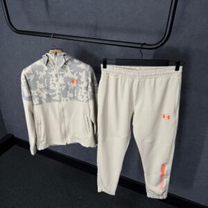 Under Armour Beige Camo Trainingspak