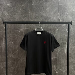AMI Heart Logo Red T-Shirt Black