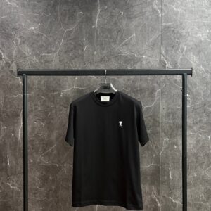 AMI Heart Logo White T-Shirt Black