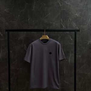 Moncler met zwart logo-patch T-shirt Dark Grey